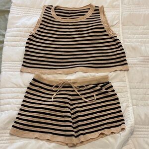 Striped set